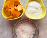 A picture of step 1 of Mango Lassi.