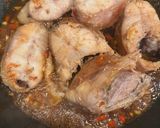 Hình bước làm 2 của món Cá mú (rockfish) chưng mắm