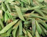 Foto del passaggio 2 della ricetta Stir-fry di taccole e fagiolini