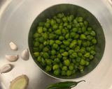 A picture of step 1 of Fresh Green Chickpeas Kadhi with Moong Daal Pakodi.