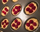 Hình bước làm 6 của món Raspberry Friands (Bánh Friand & Quả Mâm Xôi)