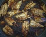 Cara Membuat Ikan Layang Bumbu Kecap Minim Minyak 5