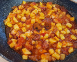 Foto del paso 3 de la receta: Arroz con pulpo y langostinos
