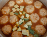 Foto del paso 4 de la receta: Albóndigas de pollo con masa