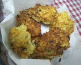 A picture of step 3 of Scallion Rice Fritters (Torrejas de Arroz).
