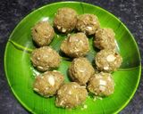 A picture of step 7 of Gond dryfruits laddu.