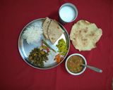ગુવાર નું શાક દાળ ભાત (Guvar Shak Dal Bhat Recipe In Gujarati) રેસીપી સ્ટેપ6ફોટો