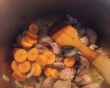 Foto del paso 2 de la receta: Potaje de carne con patatas y alcachofas