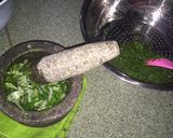 Foto langkah ke 1 dari resep Sayur daun singkong tumbuk ala medan.