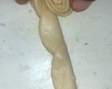 A picture of step 5 of Rose bread 🌹 🍞.