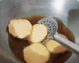 उड़द दाल की चंदिया गुजिया (Udad daal ki chandiya, gujiya recipe in hindi) रेसिपी चरण 4 फोटो