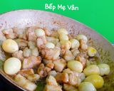 Hình bước làm 3 của món Thịt ba rọi kho trứng cút