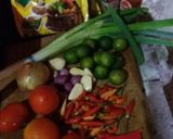 Foto langkah ke 1 dari resep Udang pedes asam manis".