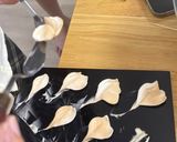 Hình bước làm 7 của món Dùng Cream Cheese trang trí bánh (cheese cake decoration)
