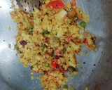 A picture of step 4 of Batata Kanda Poha.