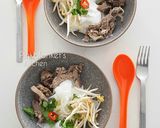 A picture of step 1 of Meat Noodles soup.