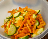 Foto del paso 3 de la receta: Camarones salteados con verduras