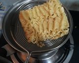 Foto langkah ke 1 dari resep Mie Rebus Pedas.