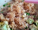 Foto langkah ke 2 dari resep Fusilli Sapi Panggang.