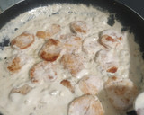 Foto del paso 4 de la receta: Medallones de pavo en salsa cremosa de champiñones