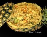 A picture of step 4 of Pine Apple-flavored fried rice.