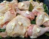 Foto del paso 2 de la receta: Pollo a las finas hierbas"
