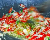 Foto langkah ke 4 dari resep Tumis Pare Oncom Teri Nasi.