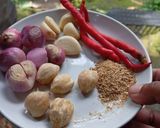 Foto langkah ke 1 dari resep Tolur Bakar Lauk Jukut Krispi.
