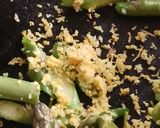 Foto del paso 2 de la receta: Fideos veganos con espárragos y limón 🍋