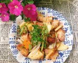 Hình bước làm 3 của món Thịt Heo Quay Xào Kim Chi Su Hào