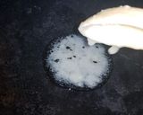 A picture of step 5 of Mitha cheela😋.