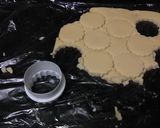 Foto del paso 2 de la receta: Galletas de harina de arroz sin gluten, sin lactosa y sin azúcar