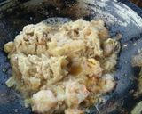 Foto langkah ke 4 dari resep Tempoyak tumis udang.