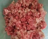 A picture of step 1 of Beef kofta curry.