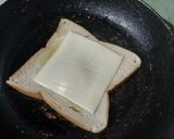 Foto langkah ke 4 dari resep Roti Panggang Keju Telur.