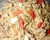 Foto langkah ke 4 dari resep Oseng² usus ala warteg.