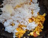 Foto langkah ke 3 dari resep Nasi Goreng Kunyit Khas Betawi.