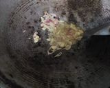 Foto langkah ke 2 dari resep Mie Nyemek Indomie Goreng.