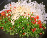 Foto del paso 3 de la receta: Albóndigas con sepia y calamar