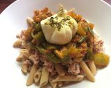 Foto del paso 5 de la receta: Macarrones con pisto picante 🌶 y huevo poché