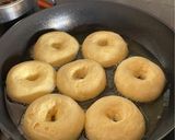 Foto langkah ke 3 dari resep Donat Maizena.