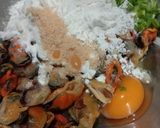 A picture of step 1 of Crispy Fried Mussel Pancake.