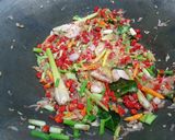 Foto langkah ke 3 dari resep Nasi Bakar Tongkol Asap.