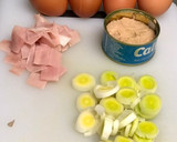 Foto del paso 1 de la receta: Cena saludable! Tortilla fit, jugosa de jamón York, puerro y atún