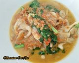 Foto langkah ke 5 dari resep Tumis jamur caisim padeh ala Uni Ria.