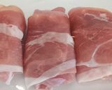 A picture of step 3 of Involtini di vitello, scamorza e prosciutto - veal rolls.