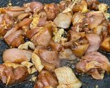 Foto langkah ke 1 dari resep Ayam Masak Jamur.