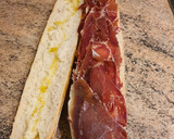 Foto del paso 2 de la receta: Bocadillo de queso fresco, Tajín y jamón