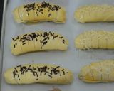 Foto langkah ke 5 dari resep Bolen Pisang Lilit.
