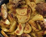 صورة لخطوة 2 من وصفة صينية بطاطس وجاج محمر 😋😋🌹🌹